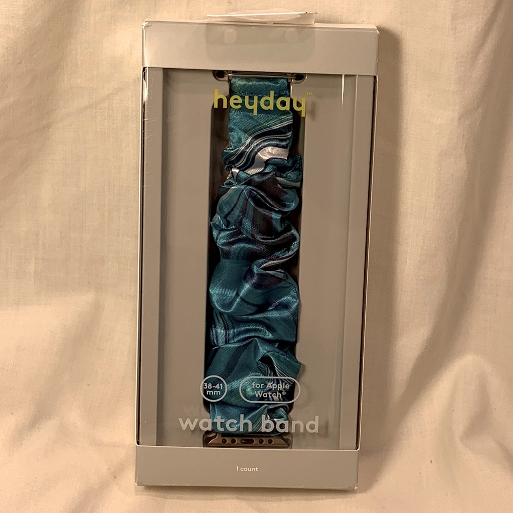 Heyday Scrunchi Apple Watch Band, NWT, NIB